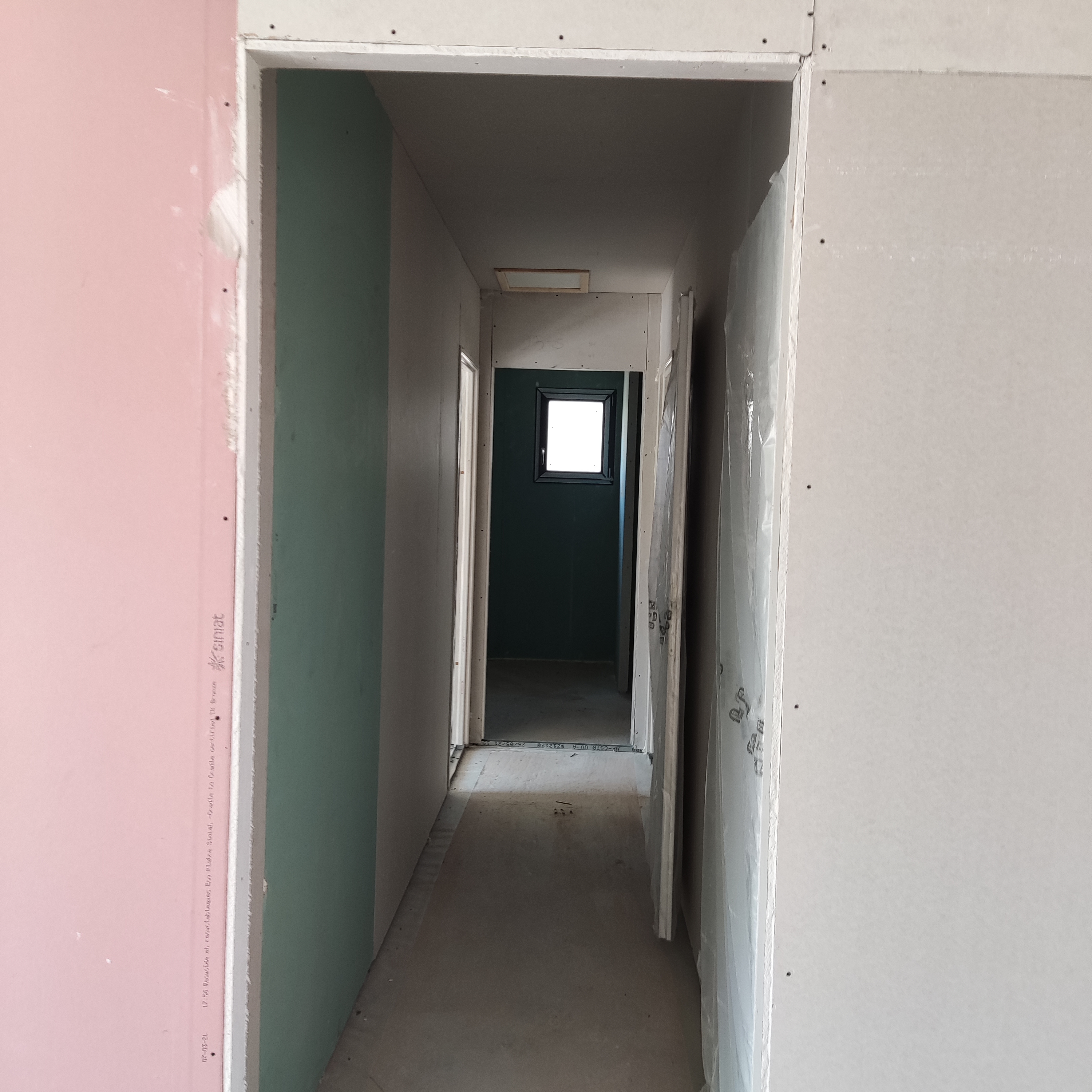 Cloisons placo — couloir intérieur